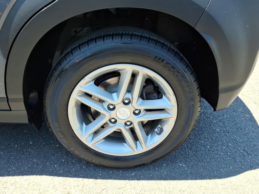 Used 2020 Hyundai Kona SE AWD/4WD image 17