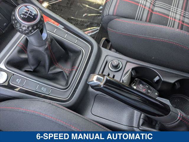 Used 2019 Volkswagen GTI SE FWD image 19