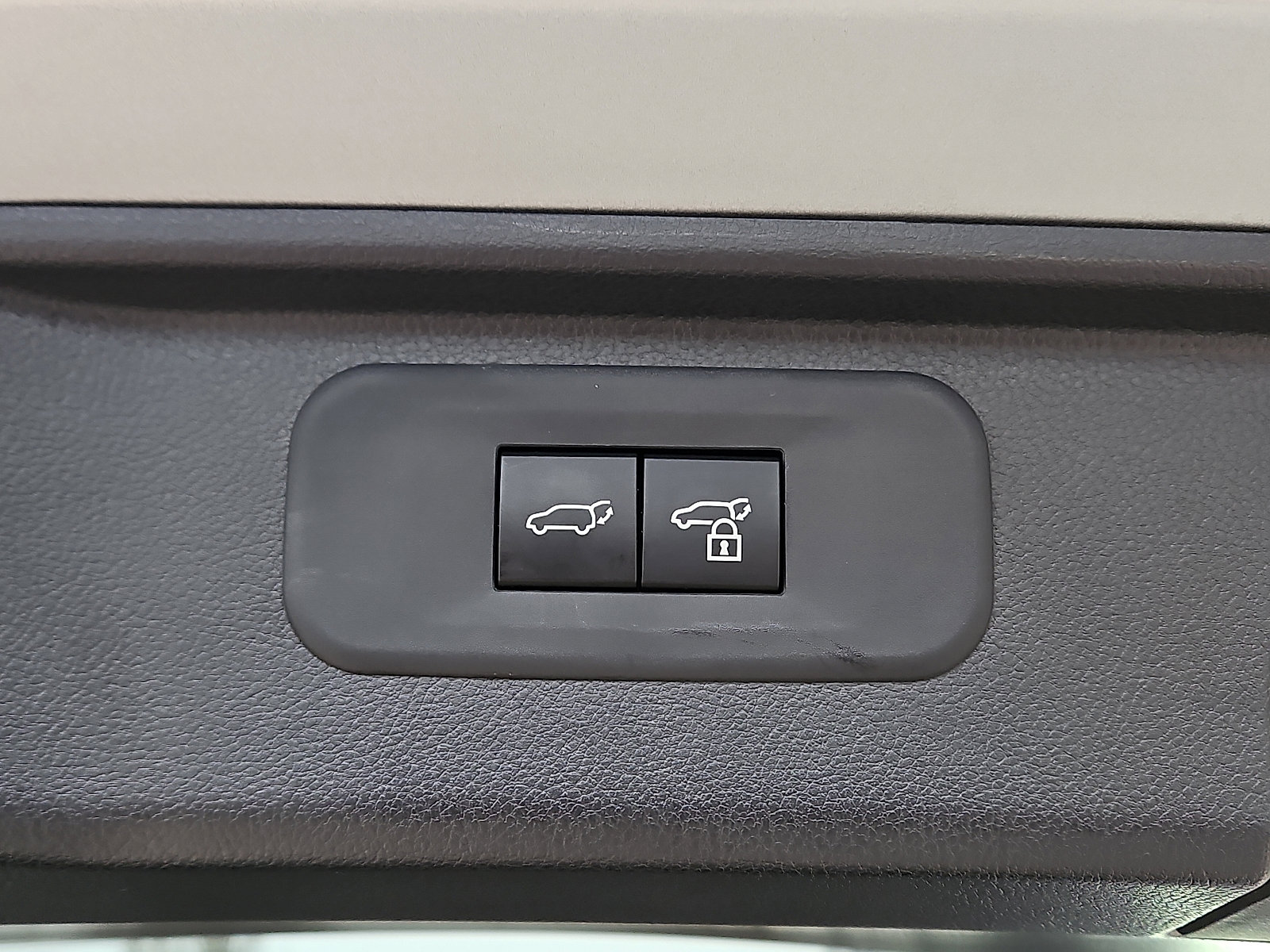 Used 2024 Toyota Grand Highlander Limited image 7