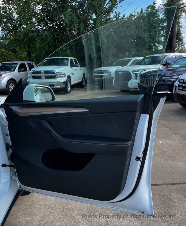 Used 2024 Tesla Model Y Long Range AWD/4WD image 26