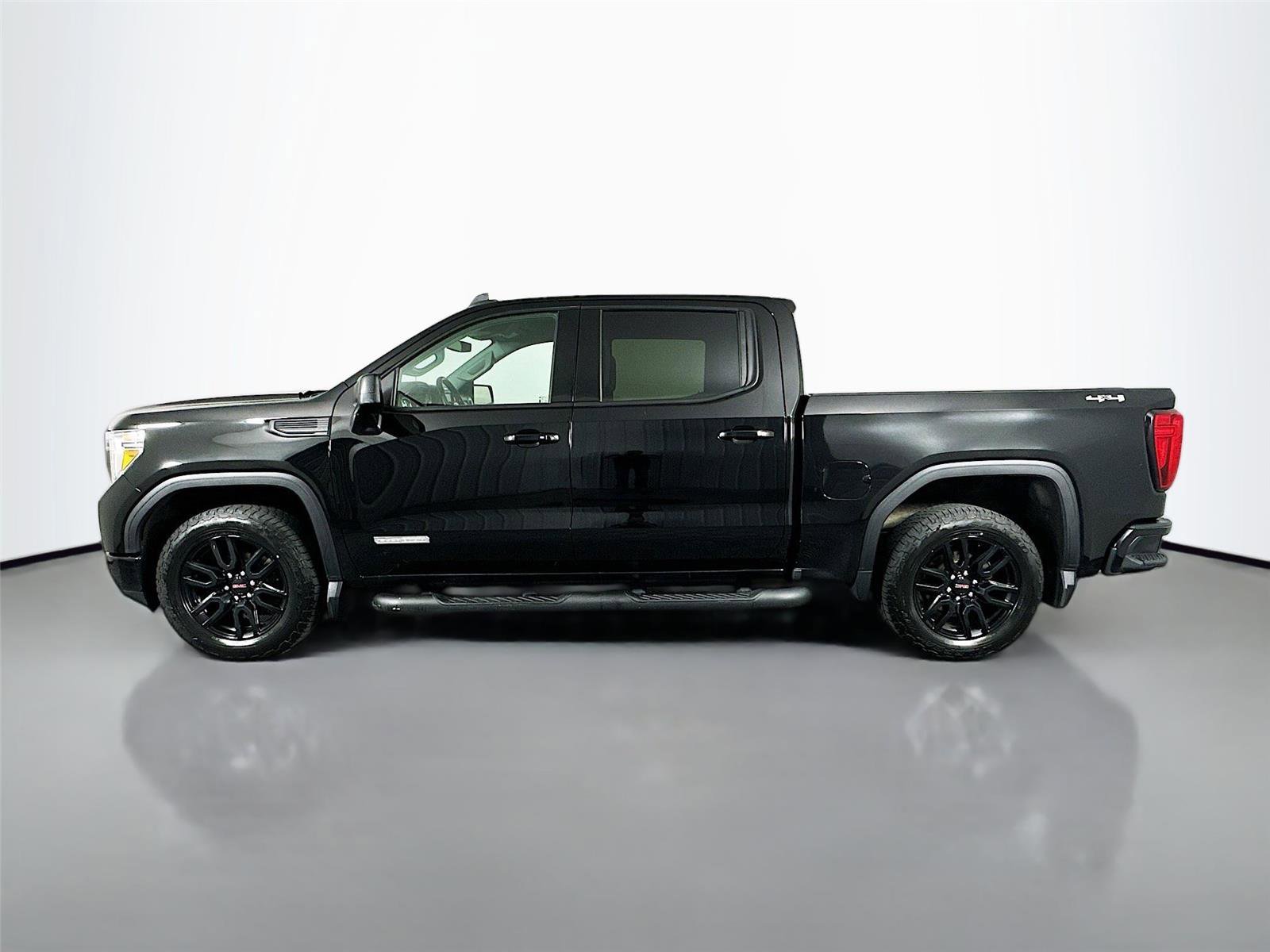 Used 2020 GMC Sierra 1500 Elevation w/ Elevation Value Package AWD/4WD image 8