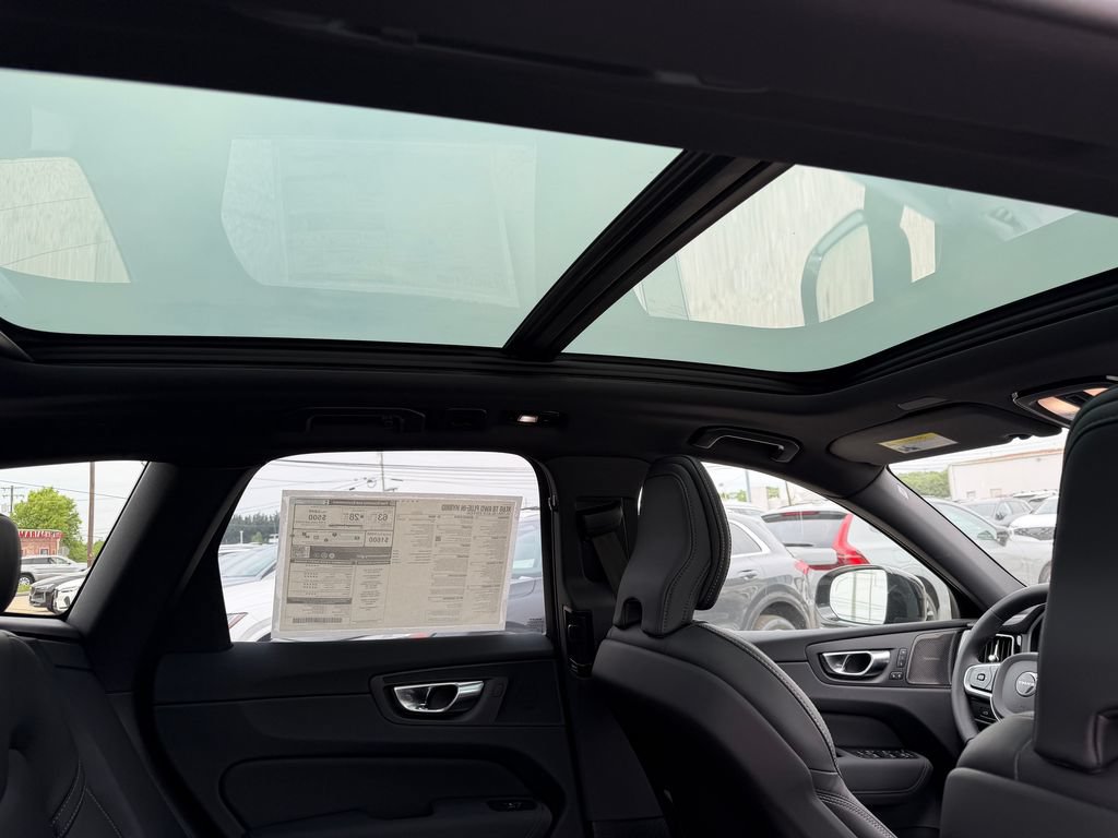 New 2026 Volvo XC60 T8 Ultra w/ Protection Package Premier AWD/4WD image 12