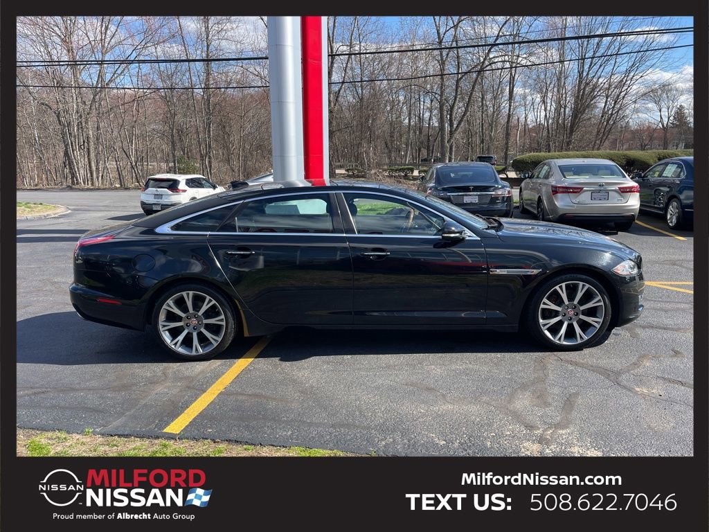 Used 2019 Jaguar XJ AWD image 6