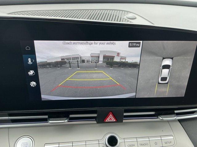 Certified 2024 Hyundai Elantra Limited image 17