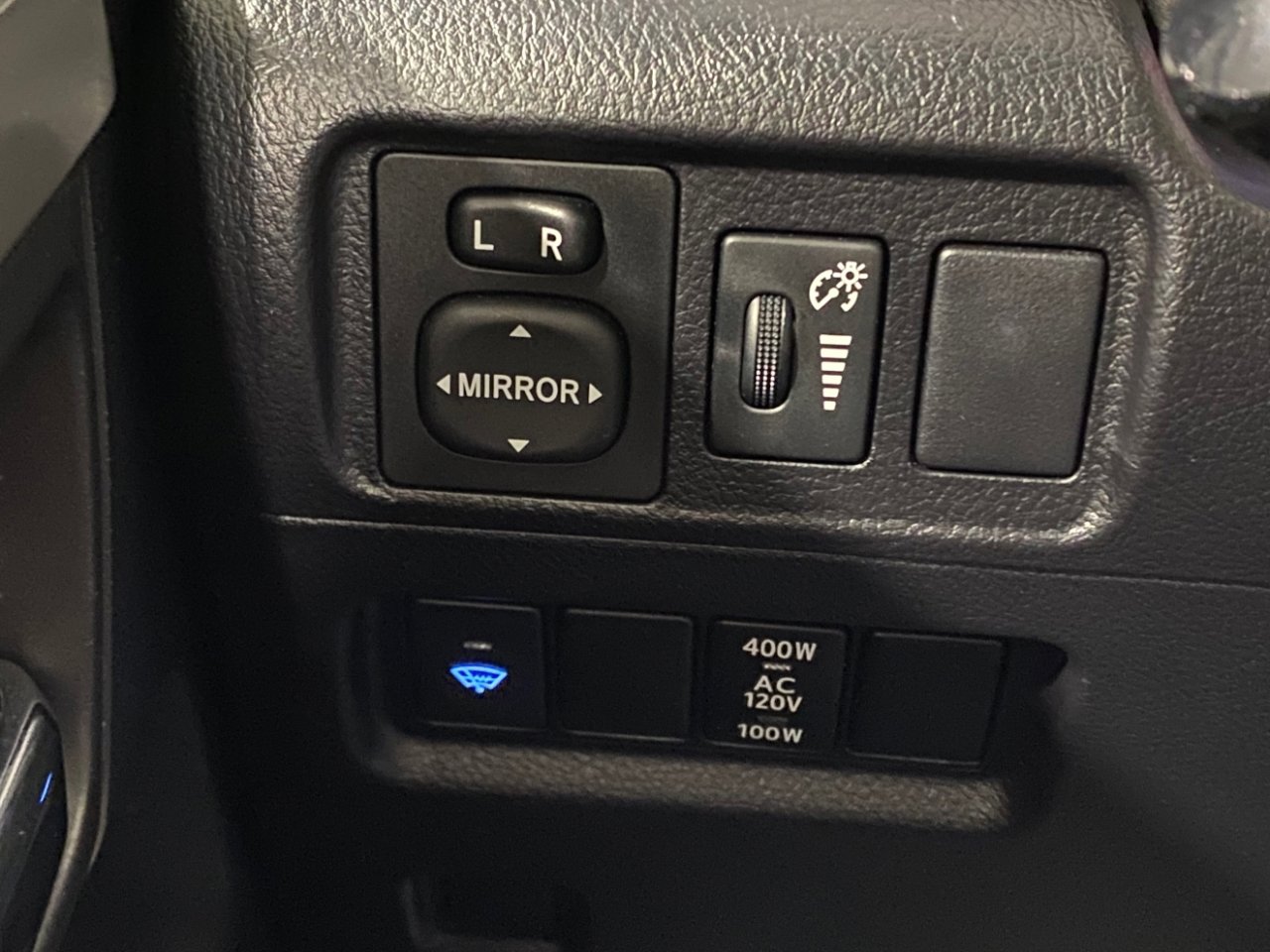 Used 2015 Toyota 4Runner SR5 Premium image 25