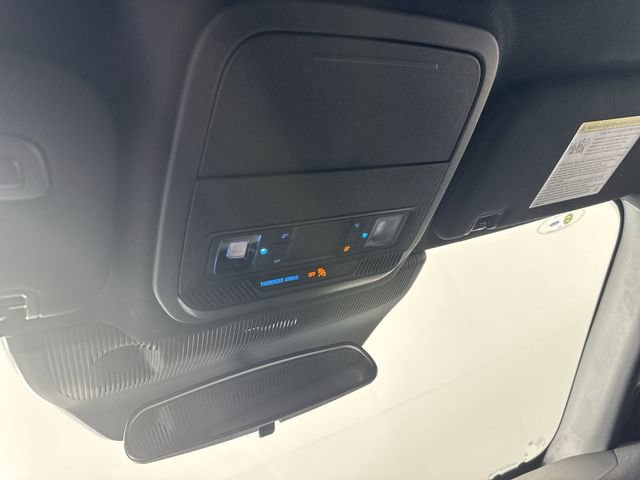 Used 2025 Ford Explorer ST-Line image 9