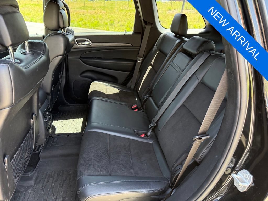 Used 2020 Jeep Grand Cherokee Altitude AWD/4WD image 26