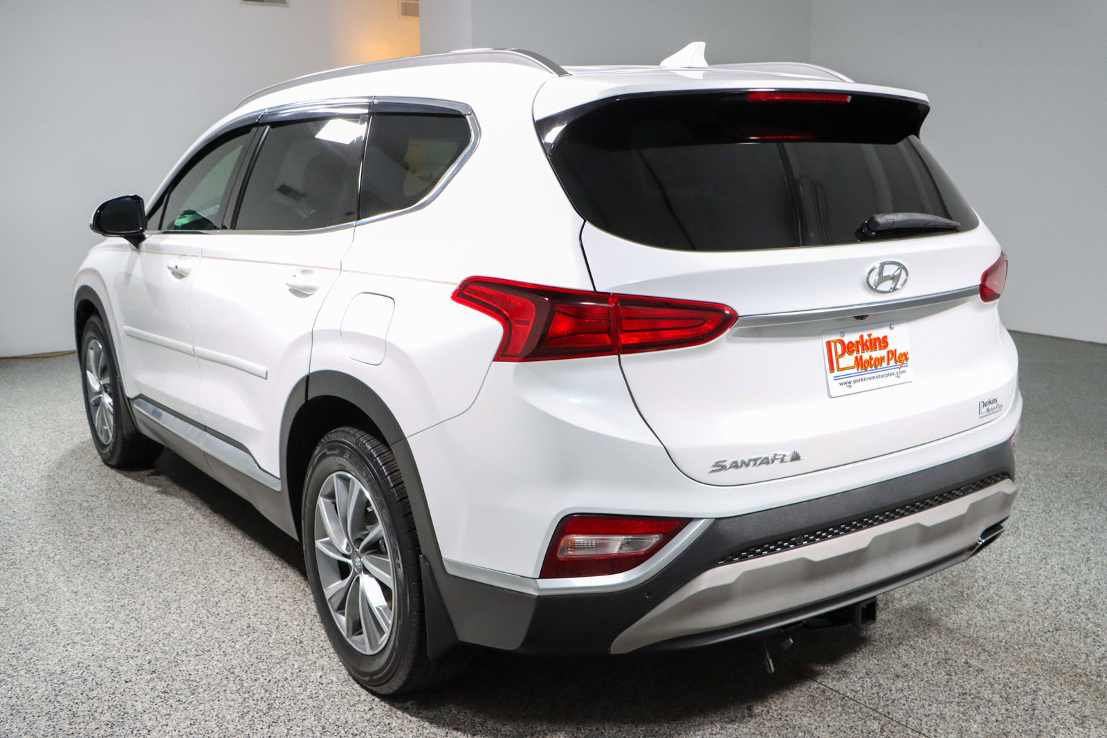Used 2020 Hyundai Santa Fe SEL w/ Convenience Package image 9