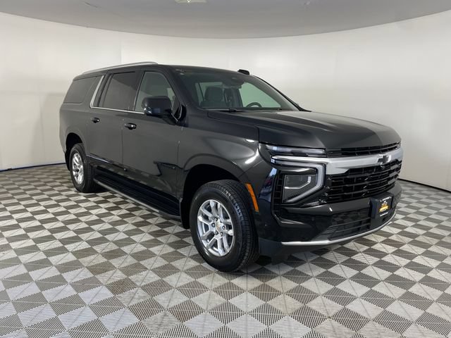 New 2026 Chevrolet Suburban LS w/ LPO, Dark Essentials Package AWD/4WD image 23