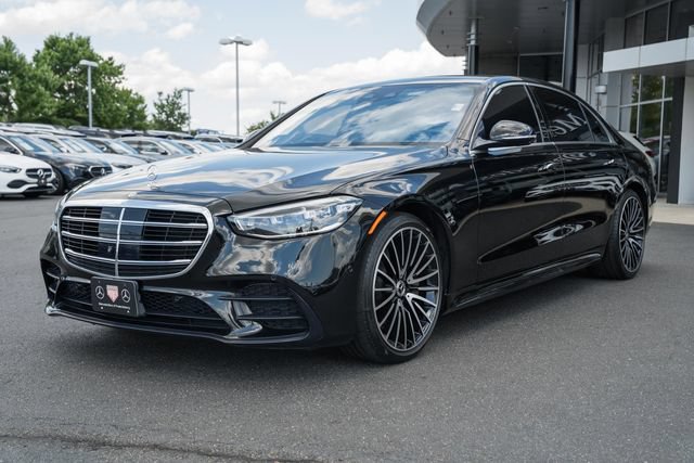 Certified 2022 Mercedes-Benz S 500 4MATIC w/ AMG Line Package image 3