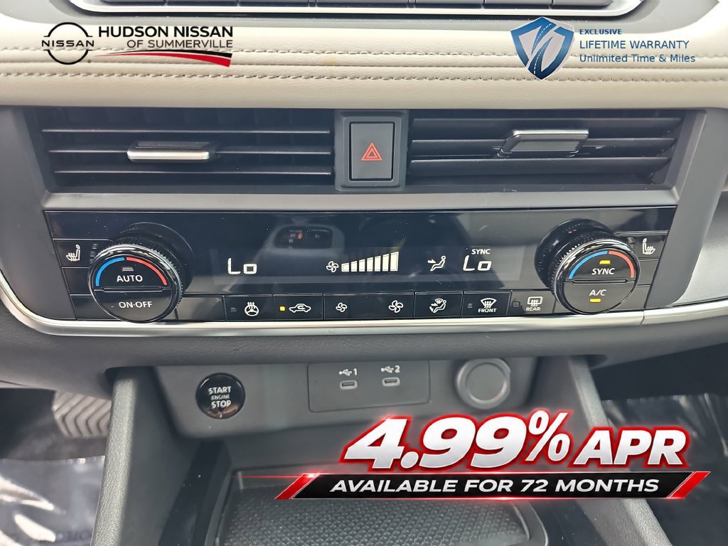 Used 2025 Nissan Rogue SV w/ SV Premium Package FWD image 25