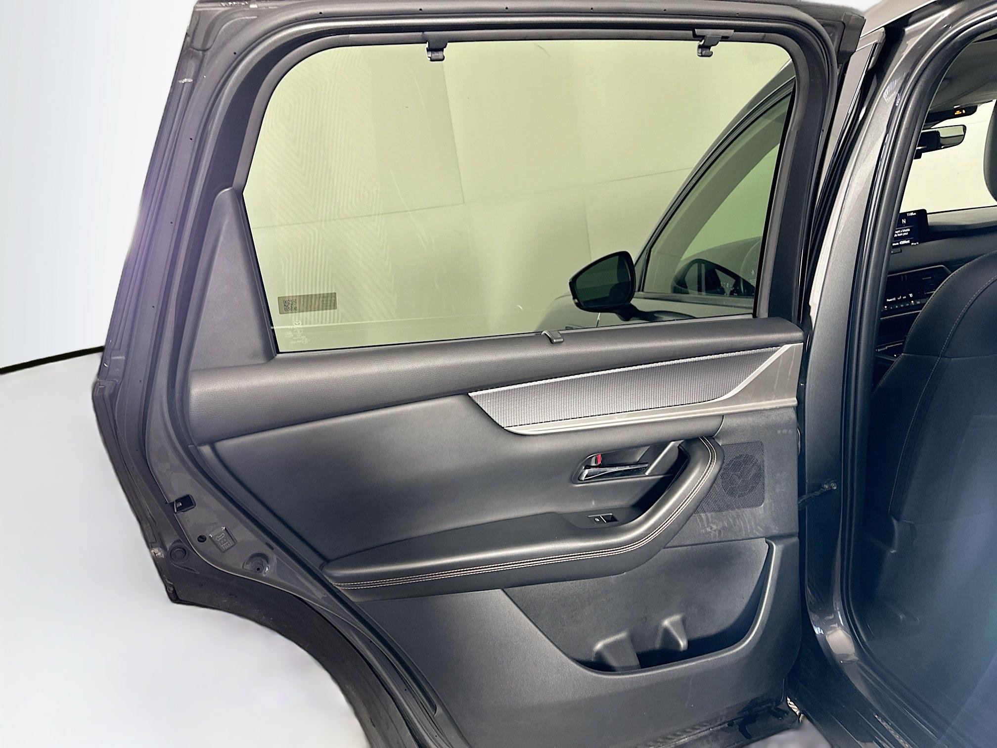 Used 2025 MAZDA CX-90 3.3 Turbo w/ Preferred Package image 25