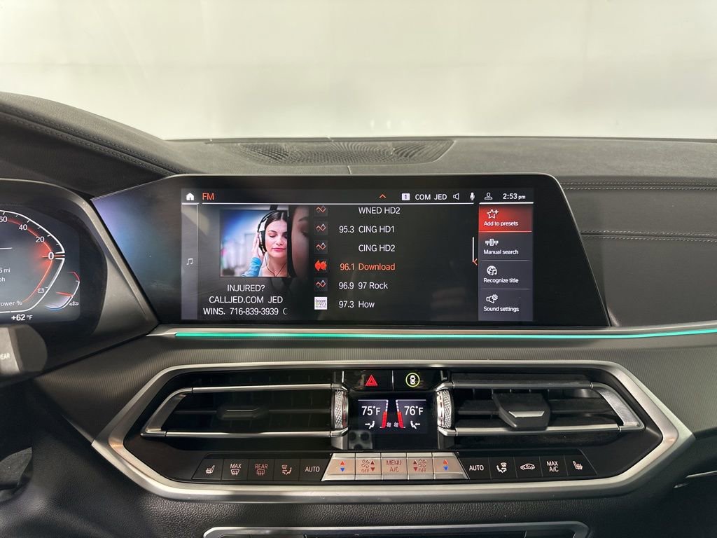 Used 2022 BMW X5 xDrive40i w/ M Sport Package AWD/4WD image 16