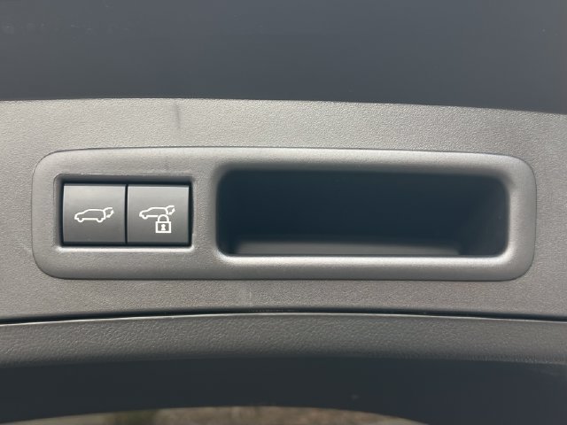 Used 2026 Lexus UX 300h FWD w/ Accessory Package (Z1) image 19