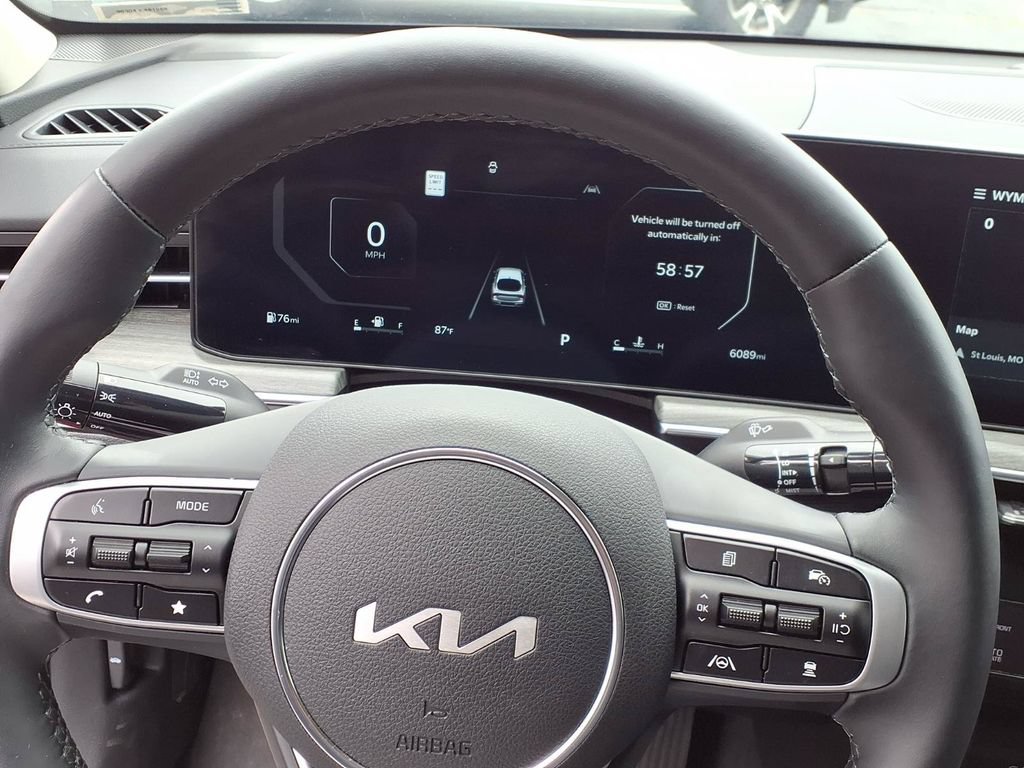 Used 2025 Kia K5 EX FWD image 14