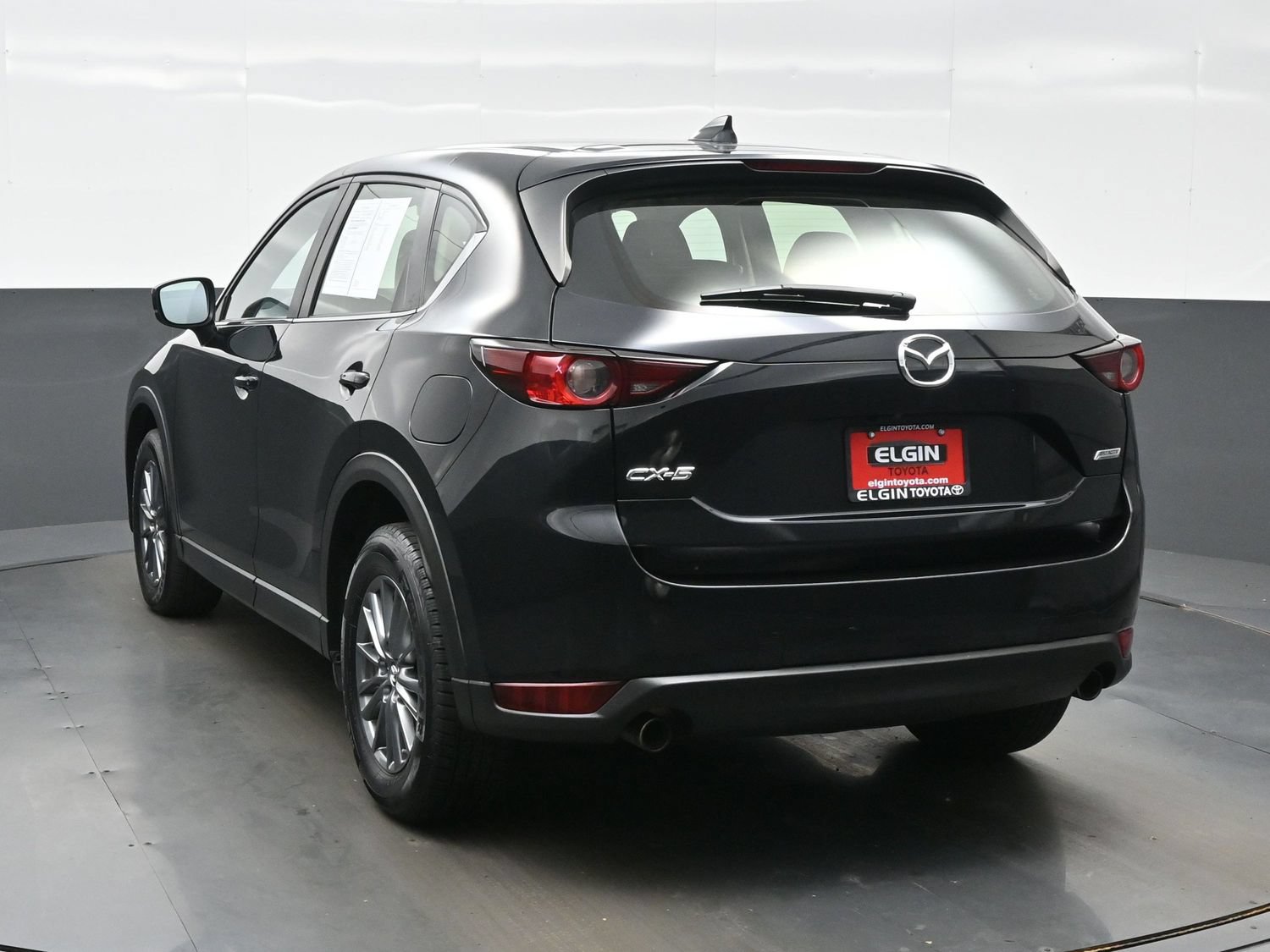 Used 2017 MAZDA CX-5 Sport FWD image 4