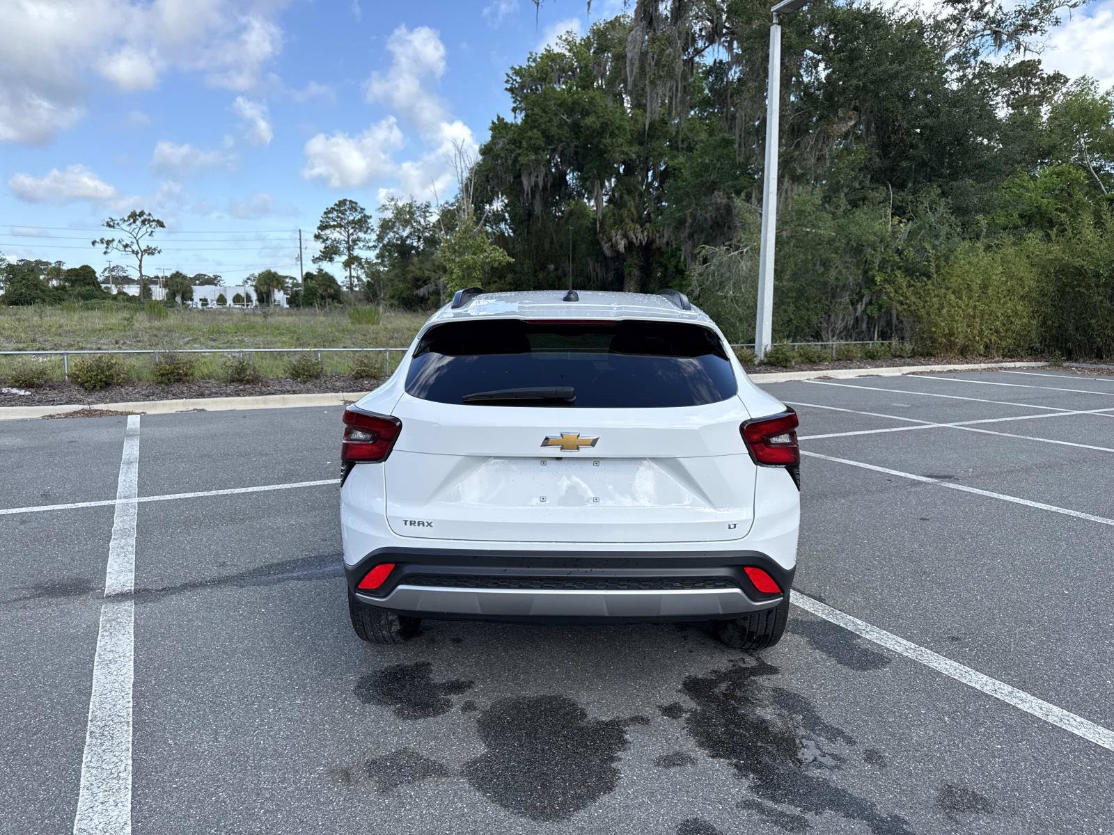 Used 2025 Chevrolet Trax LT w/ LT Convenience Package FWD image 4