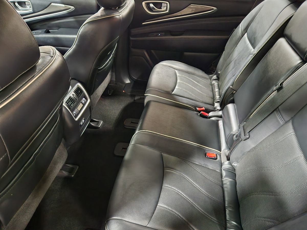 Used 2019 INFINITI QX60 Luxe w/ Essential Package image 51