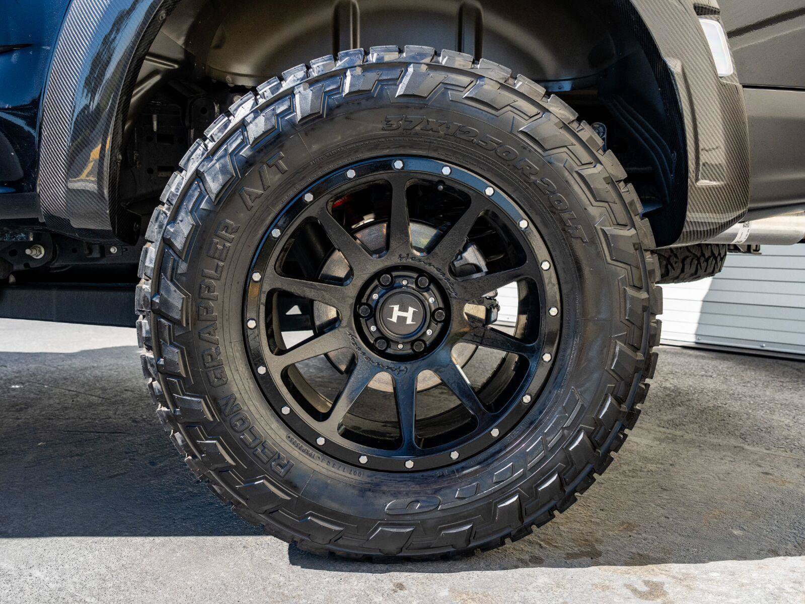 Used 2025 Ford F150 Raptor w/ Equipment Group 803A Raptor R AWD/4WD image 38
