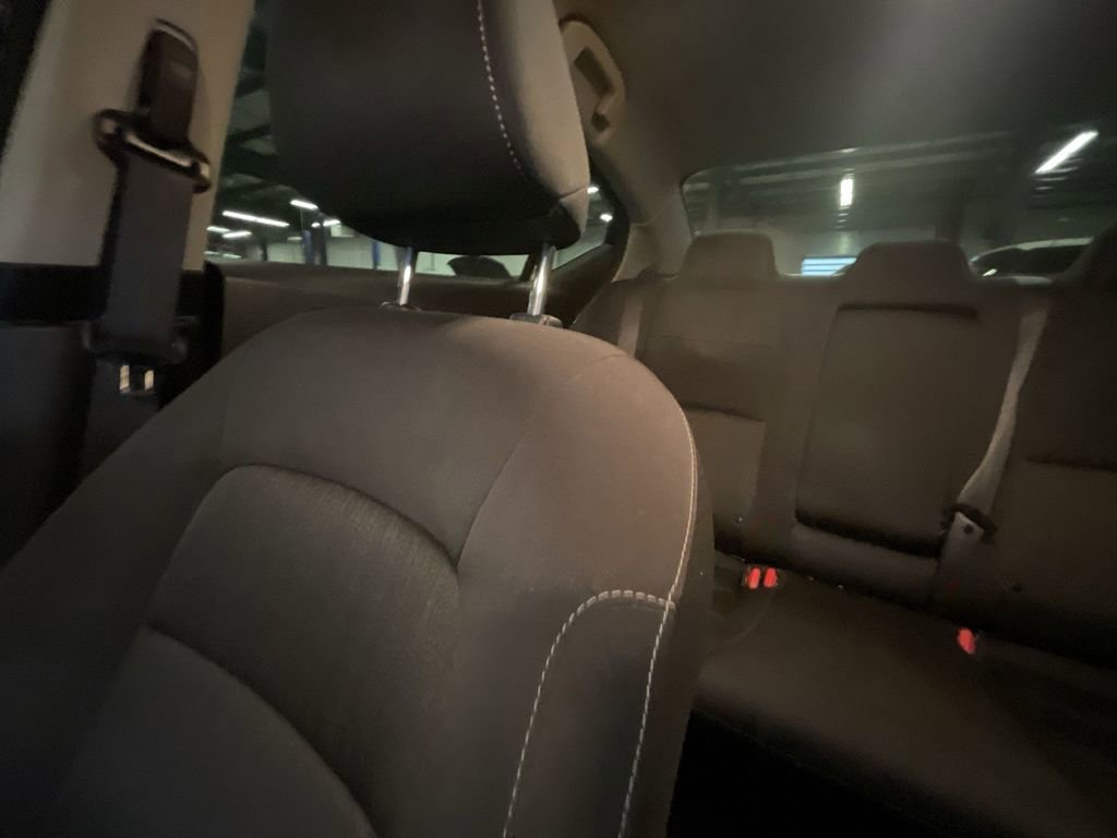 Used 2024 Nissan Altima 2.5 SV image 12