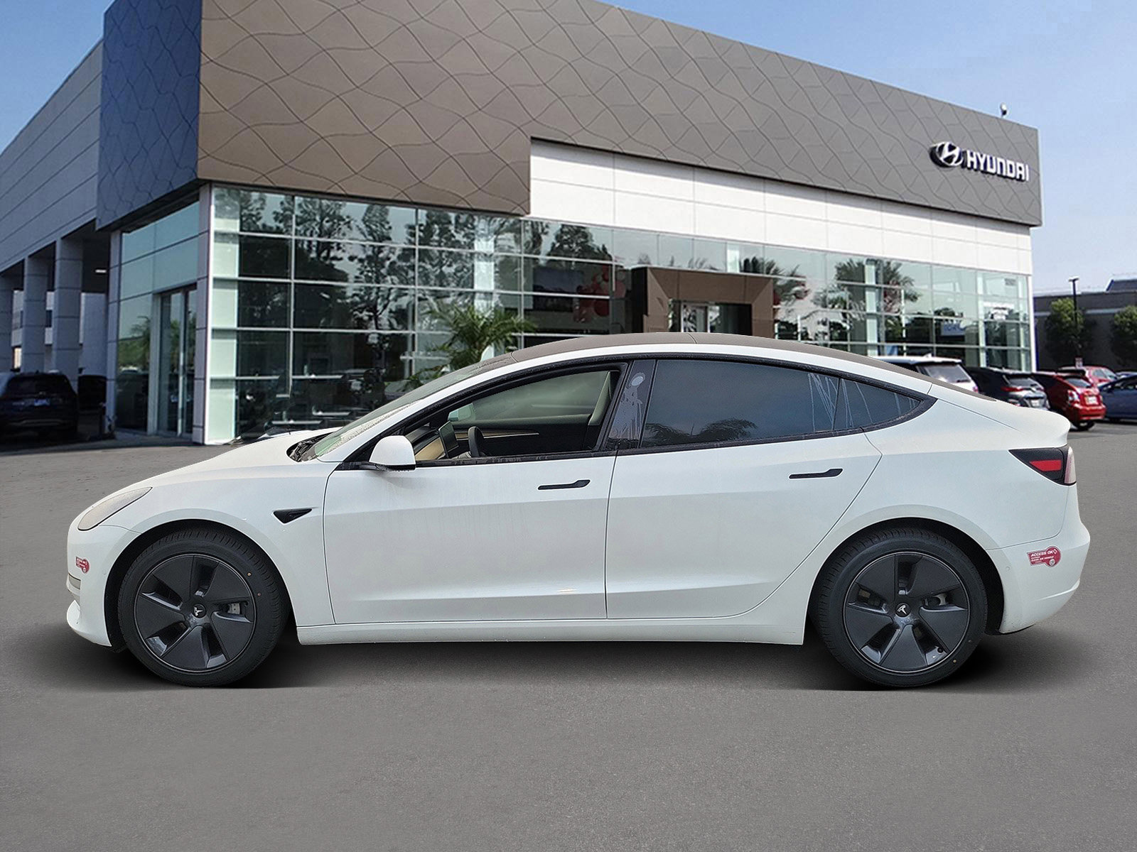Used 2022 Tesla Model 3 Long Range image 3