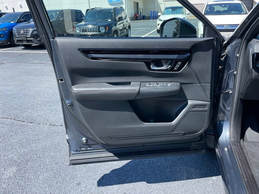 Used 2025 Honda CR-V Sport Touring image 24