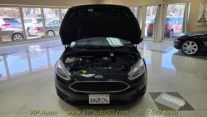 Used 2018 Ford Focus SE FWD image 8