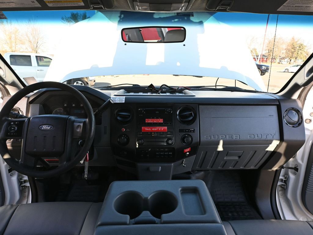 Used 2012 Ford F550 4x4 SuperCab Super Duty w/ Payload Upgrade Pkg image 32