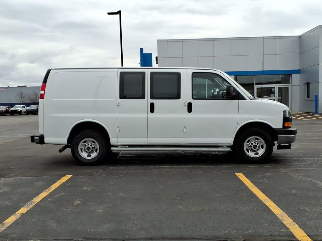 Used 2024 GMC Savana 2500 w/ Driver Convenience Package image 8