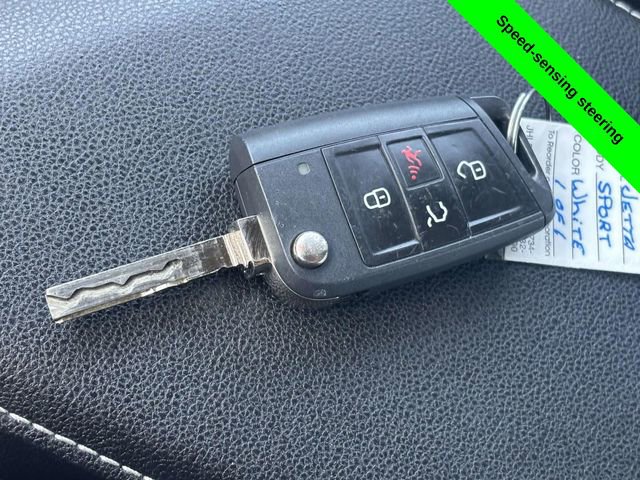 Used 2024 Volkswagen Jetta Sport FWD image 21