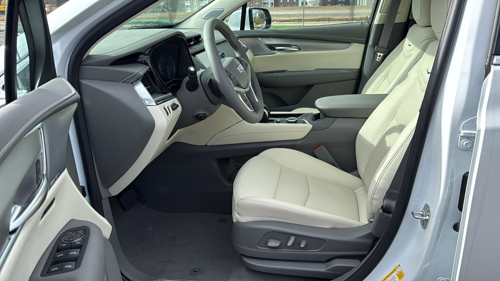 New 2026 Cadillac XT5 Premium Luxury image 8