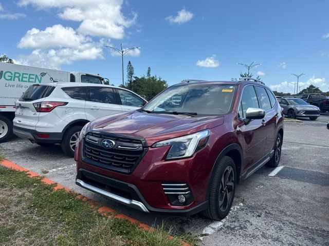 Used 2022 Subaru Forester Touring AWD/4WD image 3