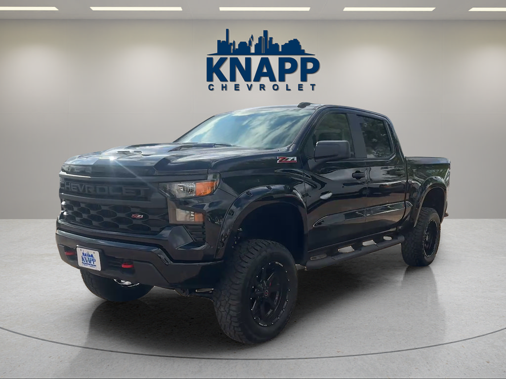 Used 2026 Chevrolet Silverado 1500 Custom Trail Boss AWD/4WD image 1