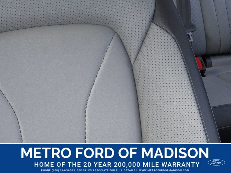 New 2025 Ford Escape SE w/ PHEV Premium Package image 18