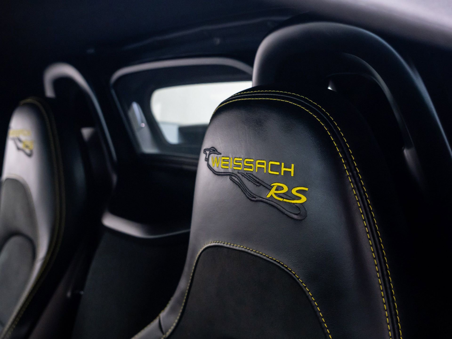 Certified 2025 Porsche 718 Boxster Spyder RS RWD image 18