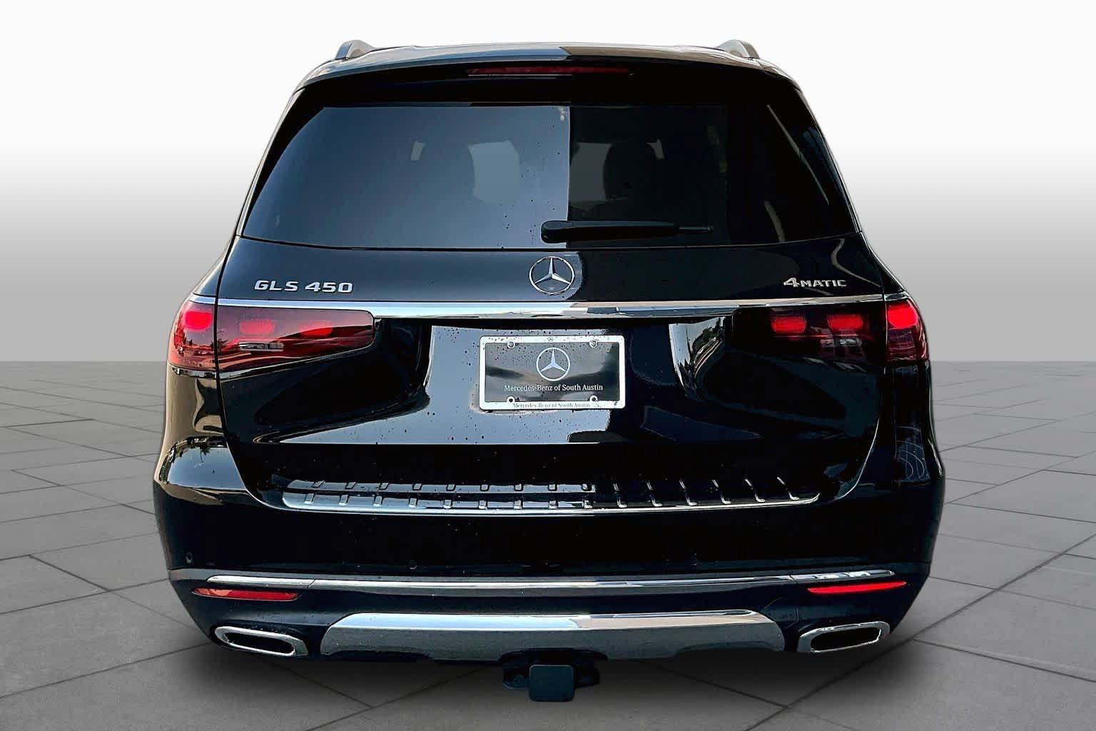 Used 2024 Mercedes-Benz GLS 450 4MATIC image 5