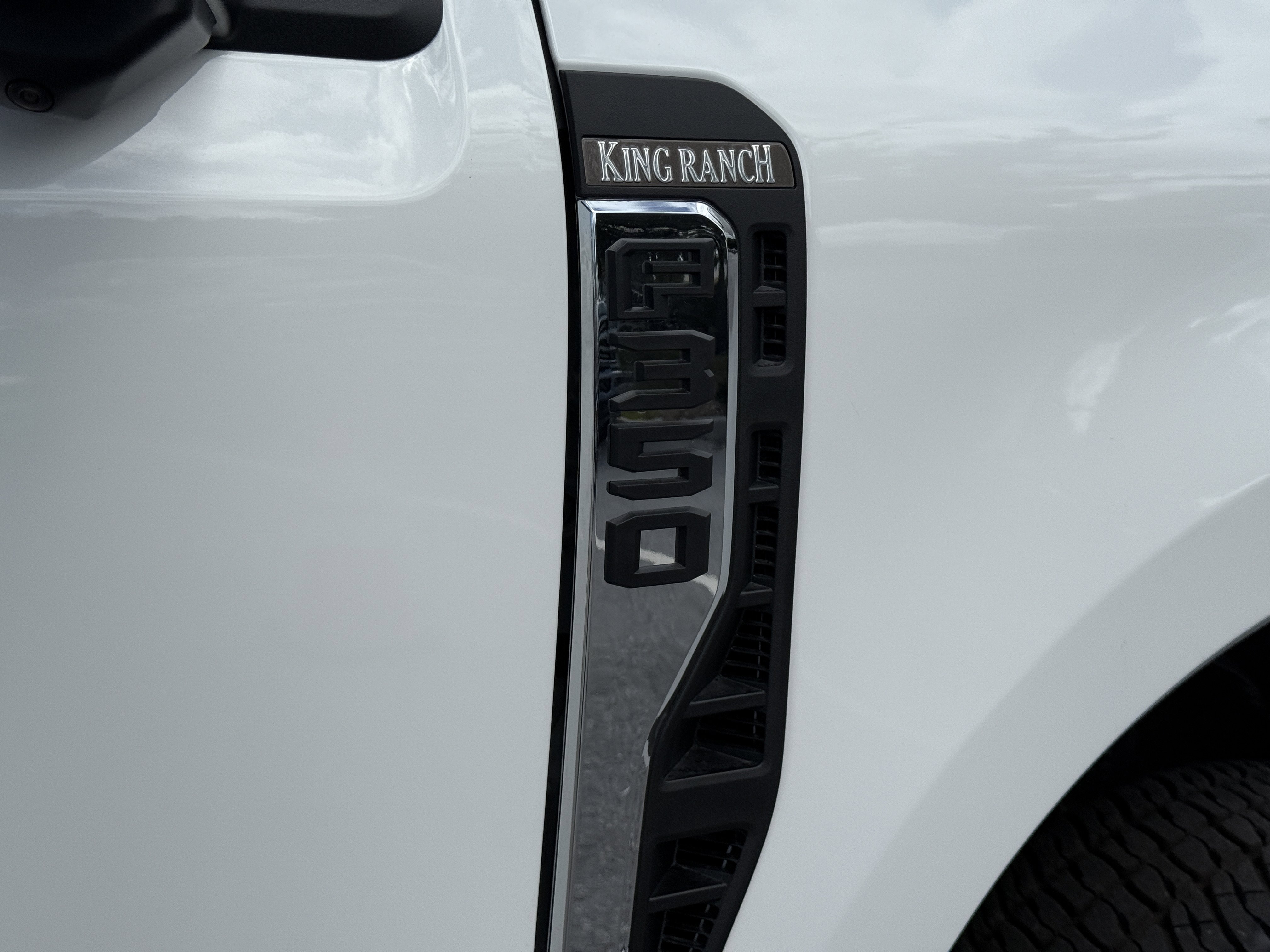 New 2026 Ford F350 King Ranch image 9