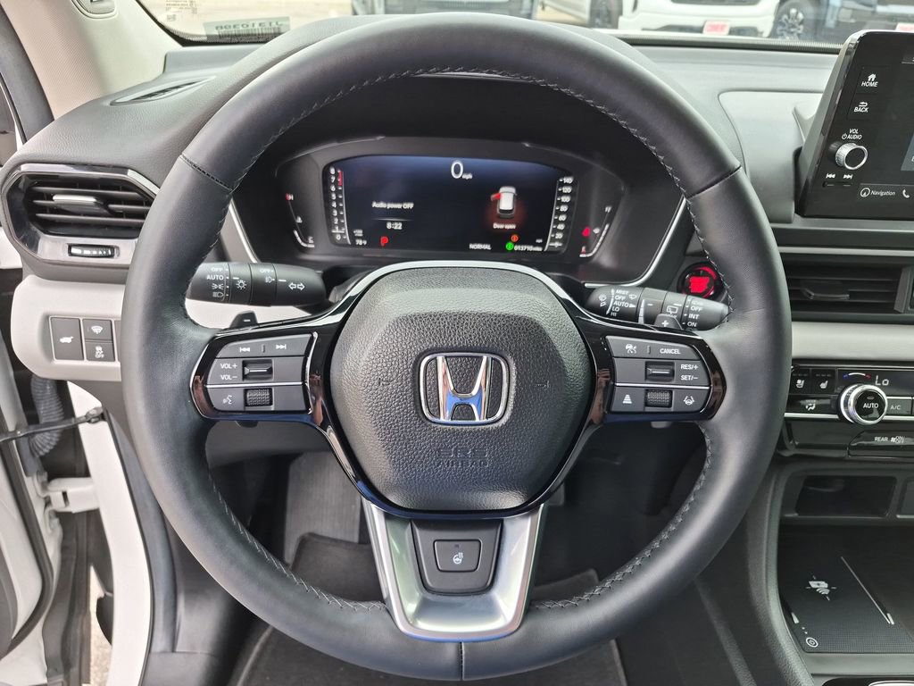 Used 2024 Honda Pilot Elite image 21