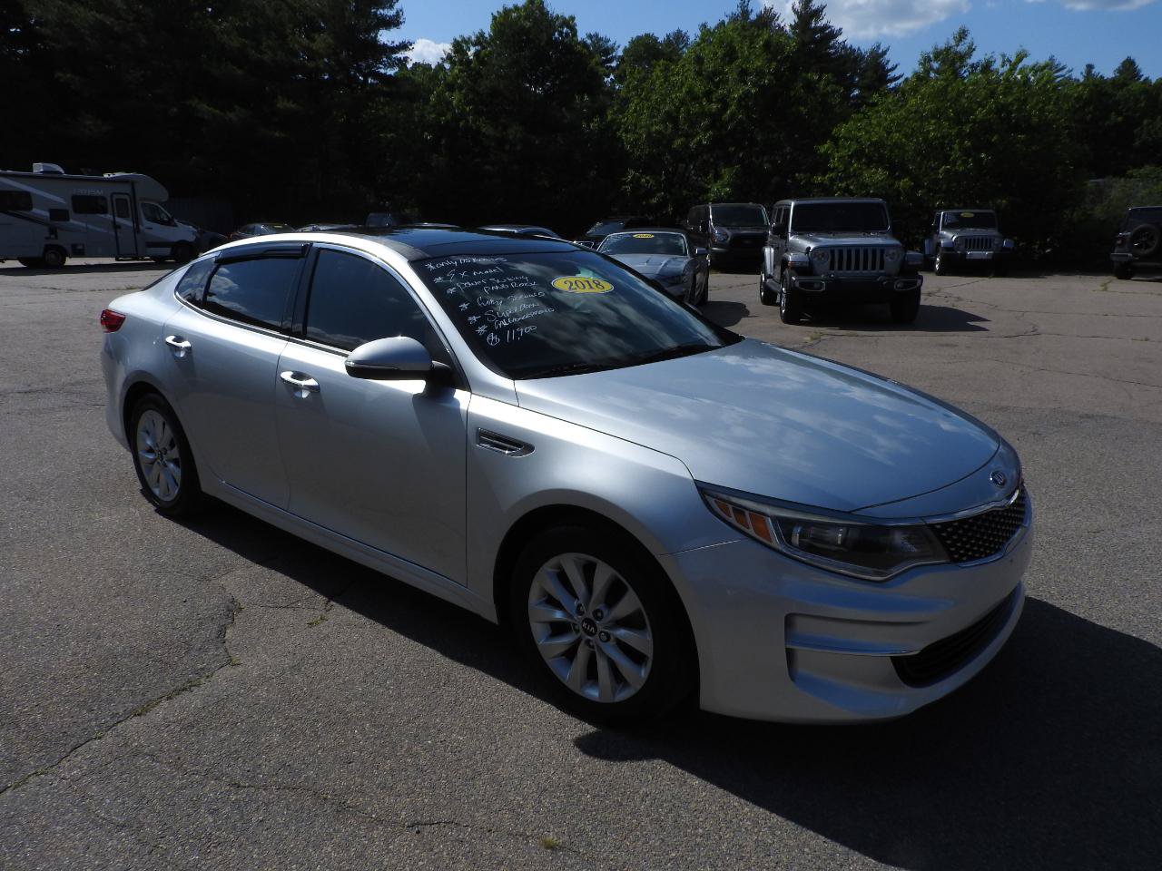 Used 2018 Kia Optima EX w/ Premium Package FWD image 2