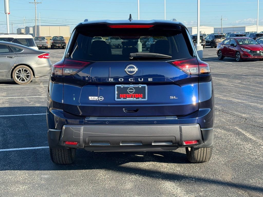 Used 2024 Nissan Rogue SL w/ SL Premium Package image 6