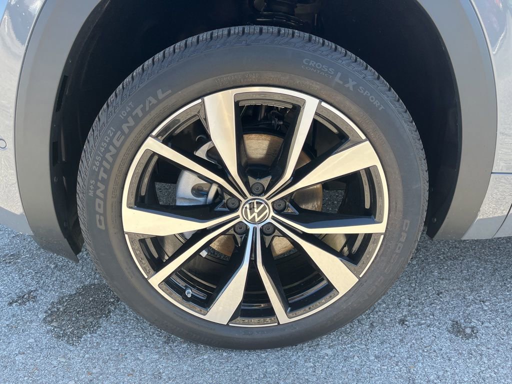 New 2025 Volkswagen Atlas SEL Premium R-Line image 7