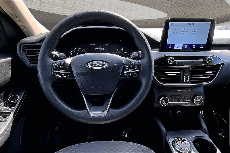 Used 2020 Ford Escape SE image 5