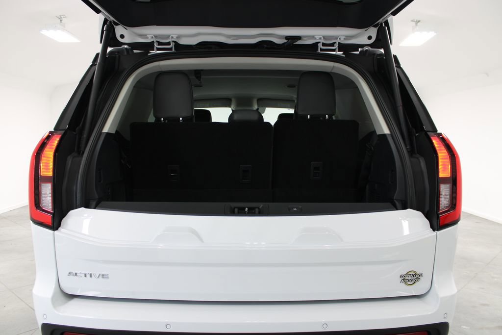 New 2026 Ford Expedition Active RWD image 16