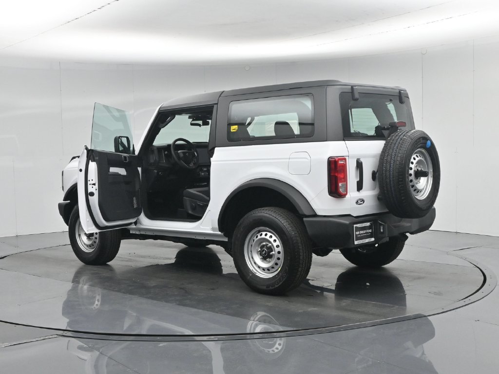 New 2026 Ford Bronco 2-Door AWD/4WD image 31