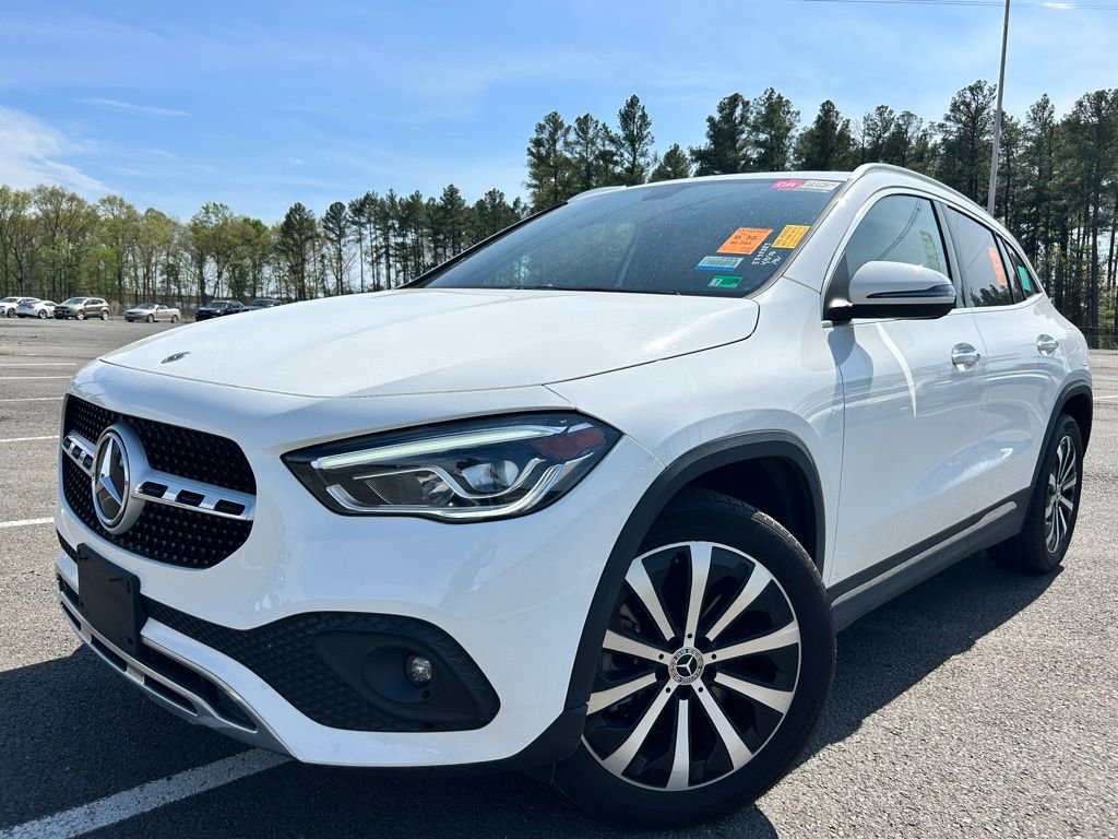 Used 2023 Mercedes-Benz GLA 250 w/ Premium Package image 2
