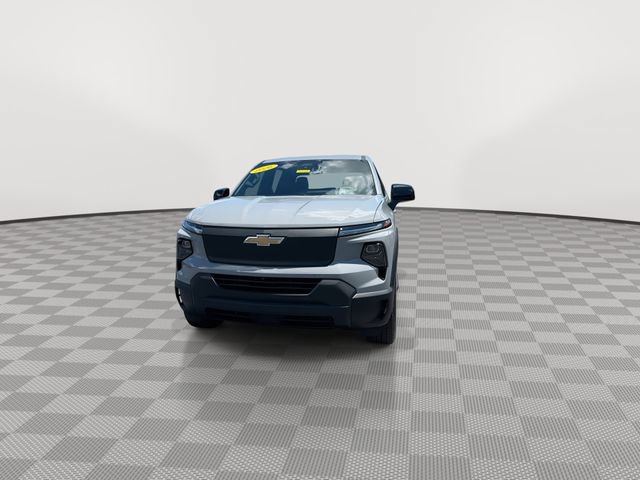 Certified 2026 Chevrolet Silverado EV W/T AWD/4WD image 4