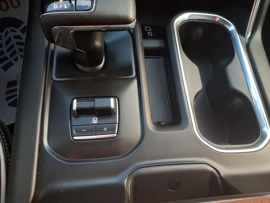 Used 2025 GMC Sierra 1500 Denali Ultimate AWD/4WD image 18
