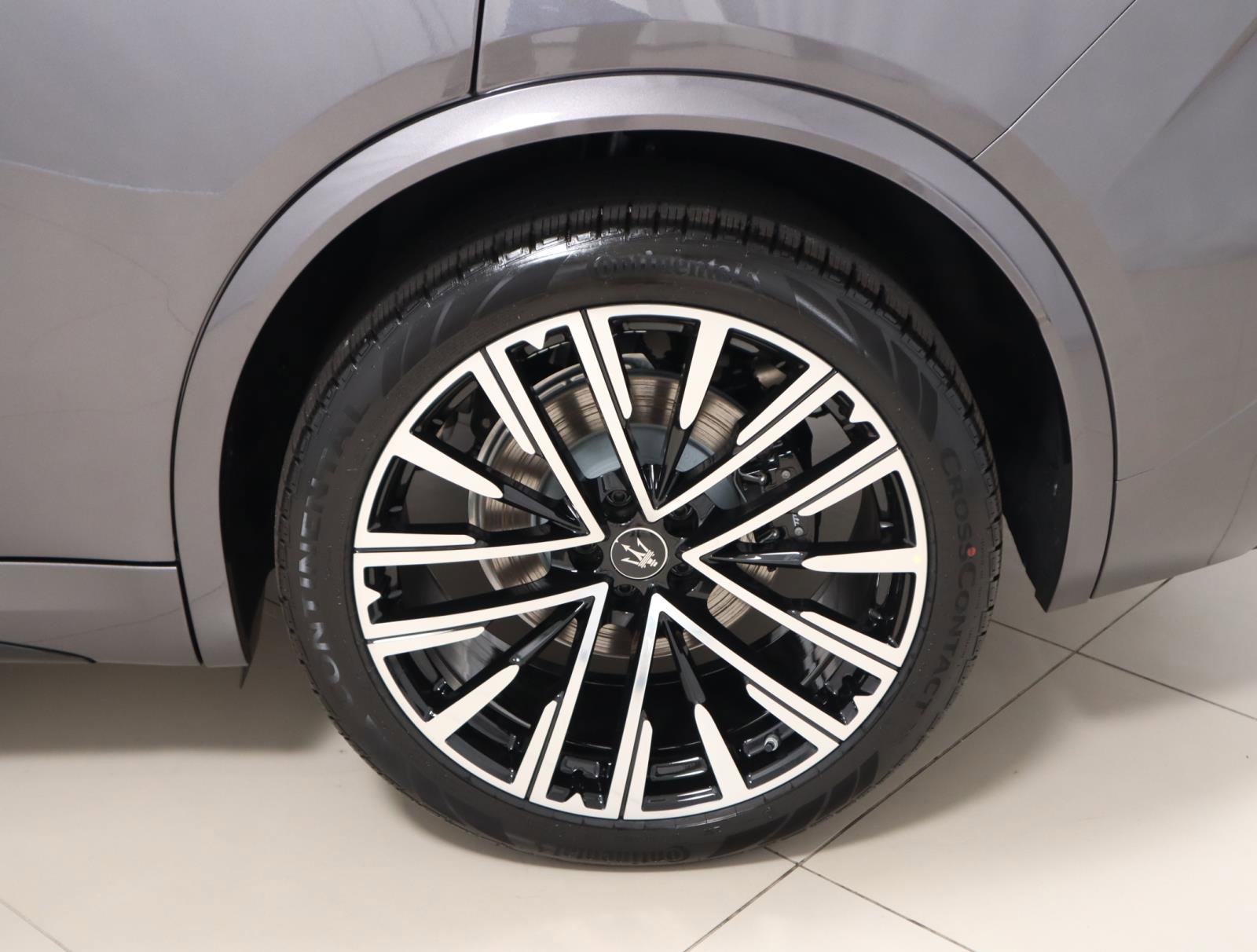 New 2025 Maserati Grecale Modena image 9