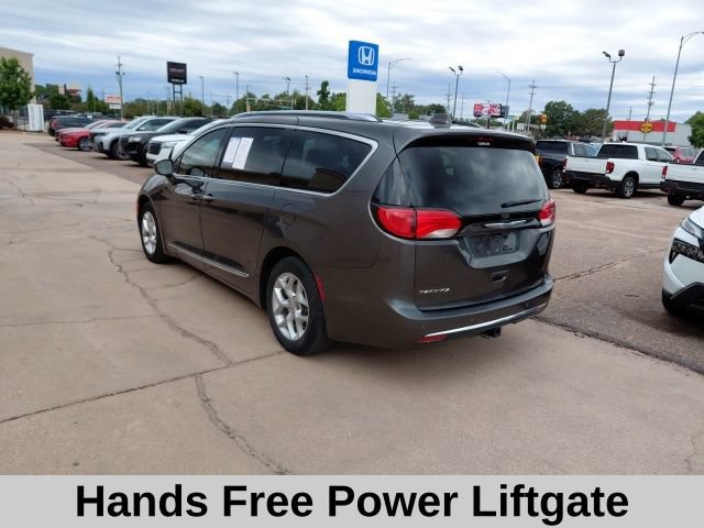 Used 2019 Chrysler Pacifica Touring-L Plus FWD image 7