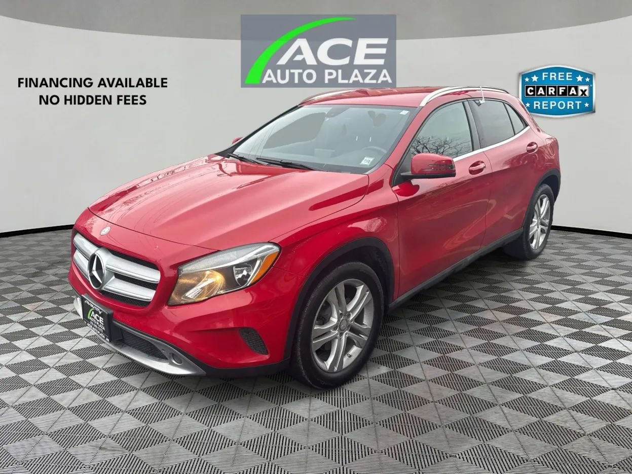 Used 2015 Mercedes-Benz GLA 250 4MATIC w/ Premium Package image 2